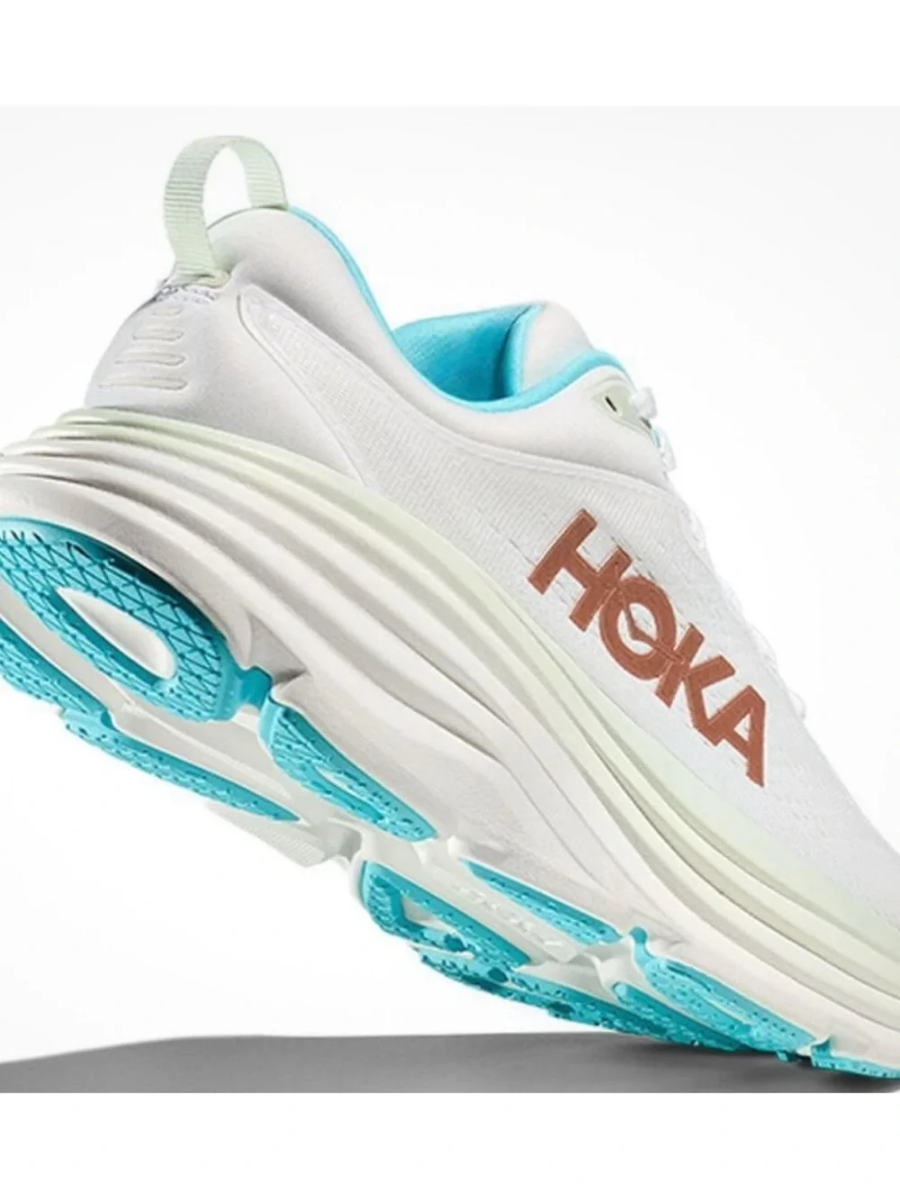 Hoka One One Bondi 8 in Frost Rose Gold  Size 8B